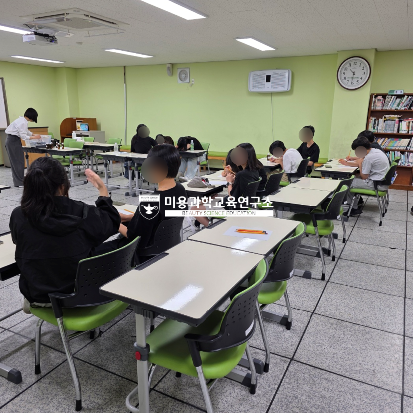 308dbc9312da9717d79d8801b896a6df_1763769708_7066.png 308dbc9312da9717d79d8801b896a6df_1763769708_7066.png