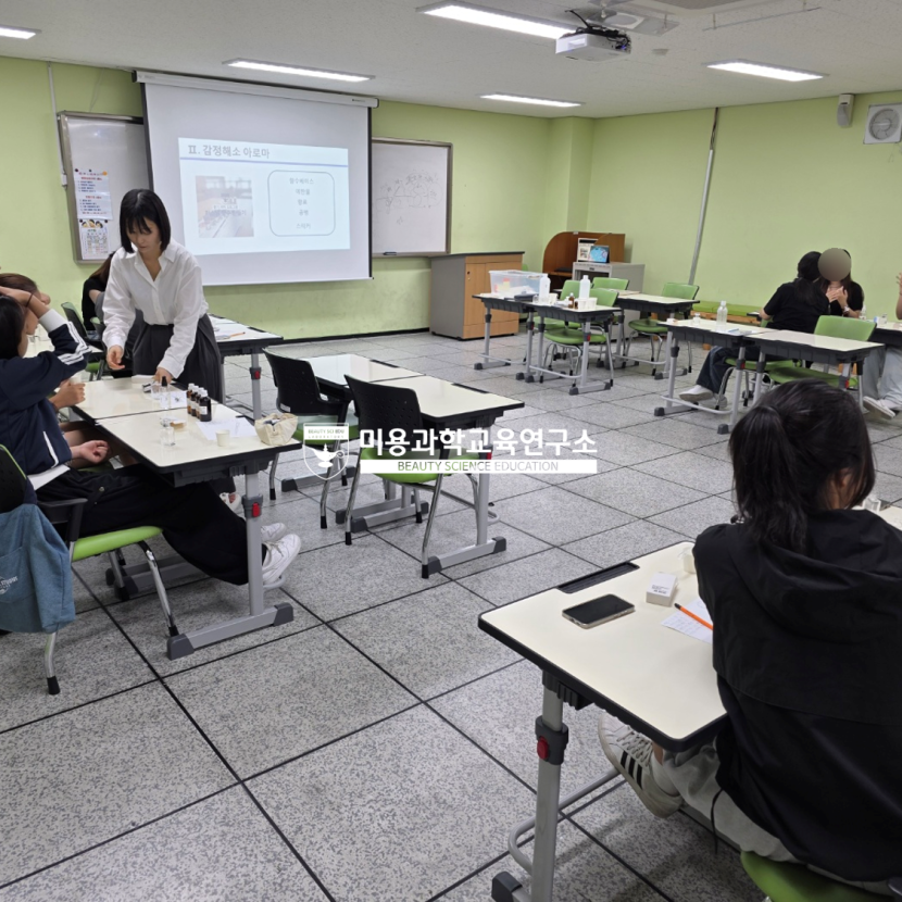 308dbc9312da9717d79d8801b896a6df_1763769717_398.png 308dbc9312da9717d79d8801b896a6df_1763769717_398.png